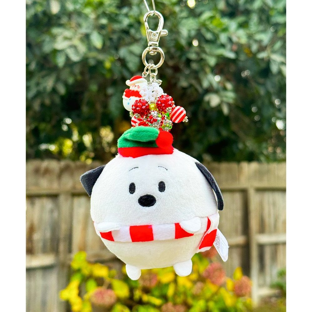 Peanuts Snoopy Christmas Winter Holiday Plush Keychain Bag Purse Charm